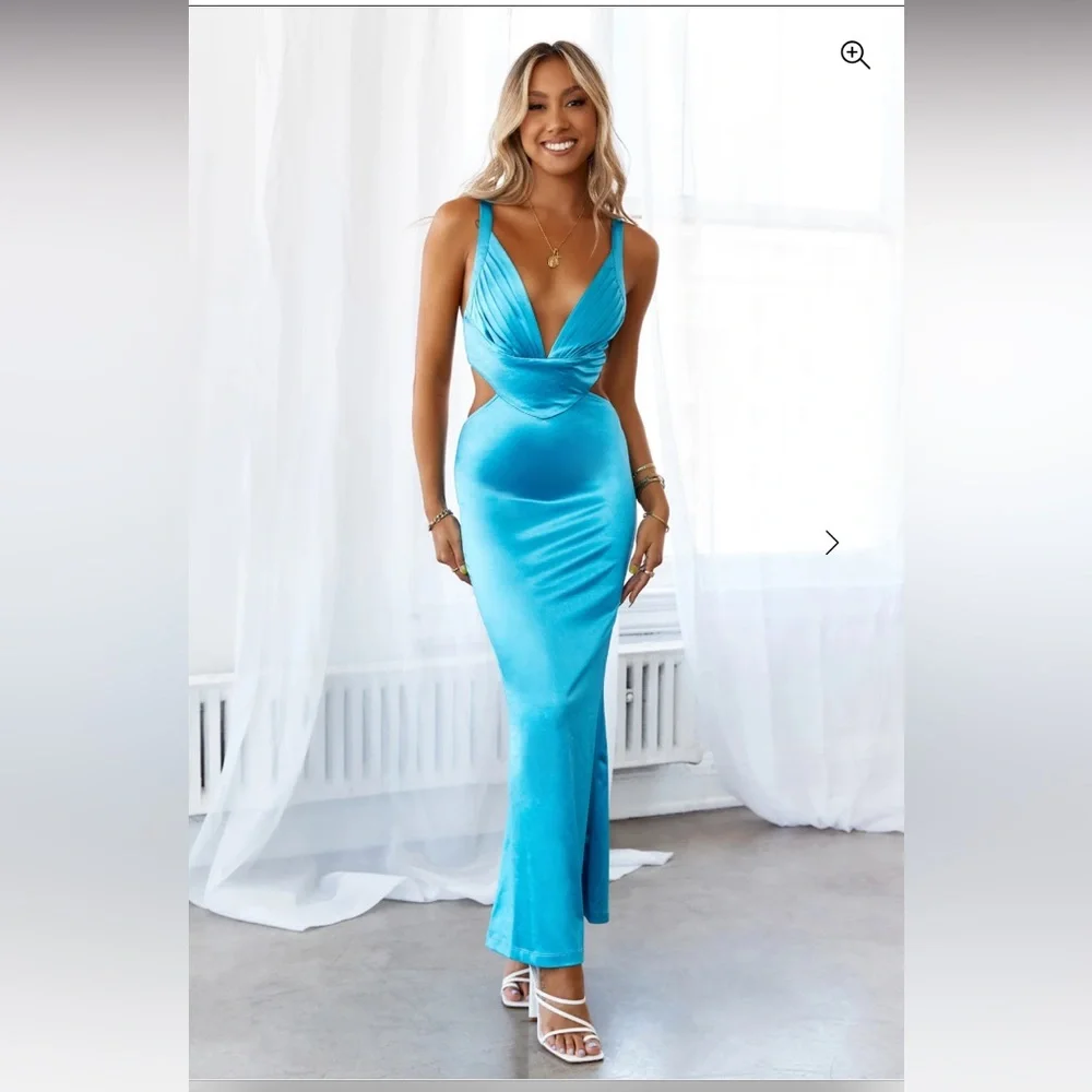 Beautiful Satin dress. BRAND NEW never worn! - Picture 1 of 4